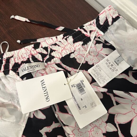 💥Authentic Valentino floral print 100% silk pants size Small, NWT - Picture 11 of 12